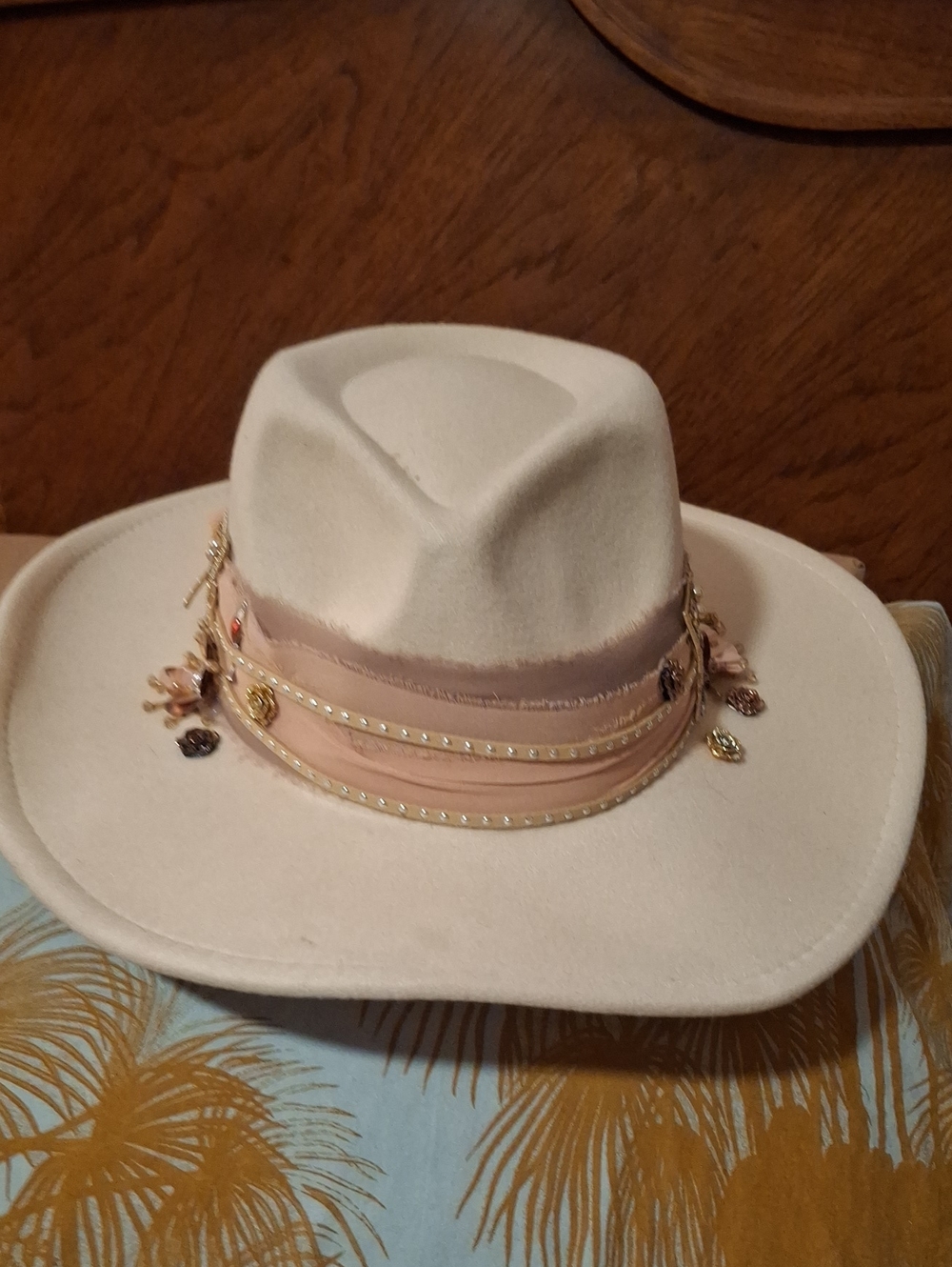 CUSTOM WINE CHARM HAT. Cream Women's Felt Wide-Brim Hat with Pink Band